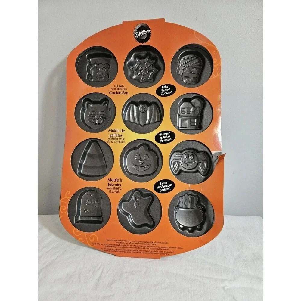 Halloween wilton-12 Cavity non- Stick Cookie Pan Baking, Party, New